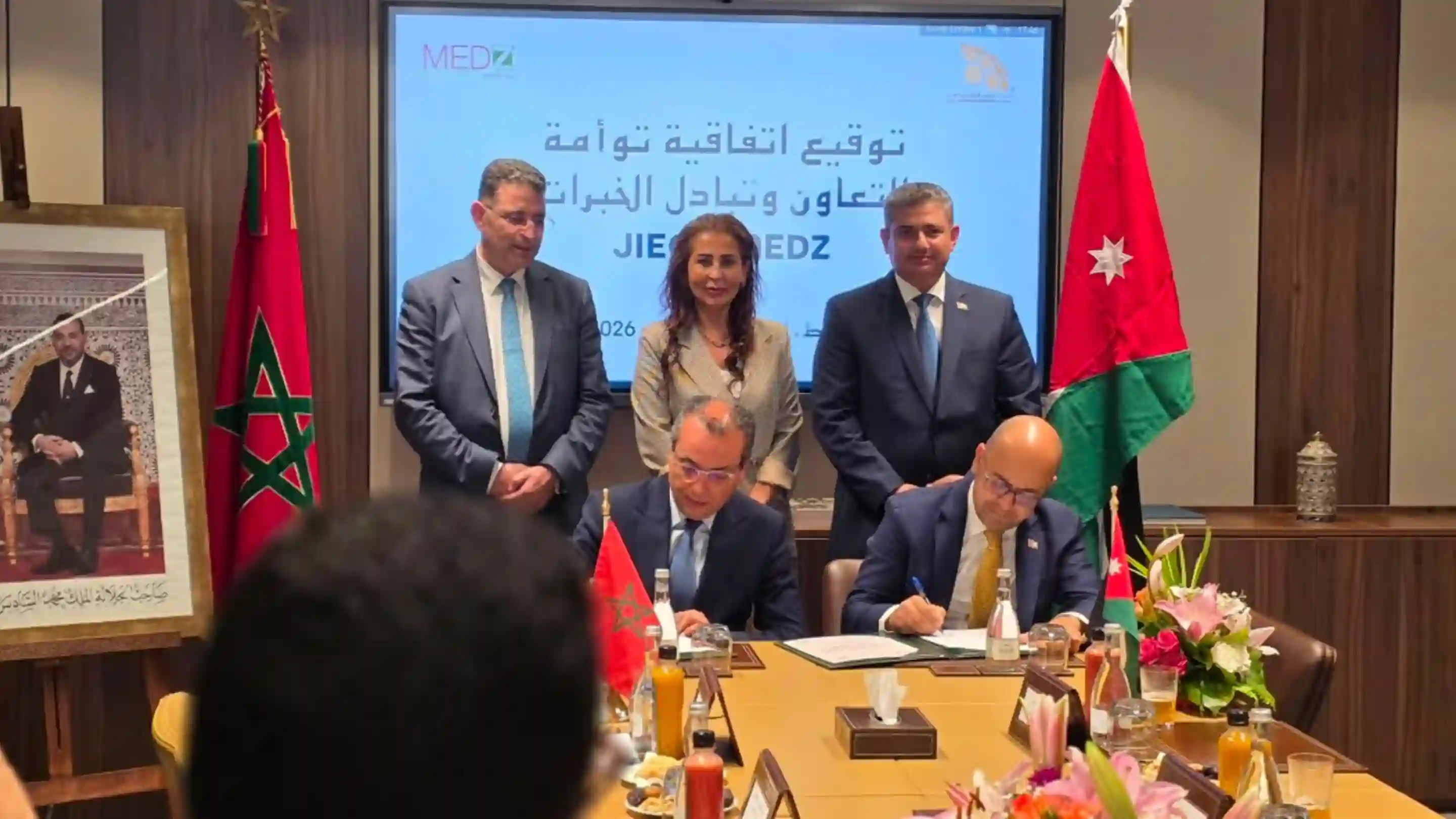 {title}