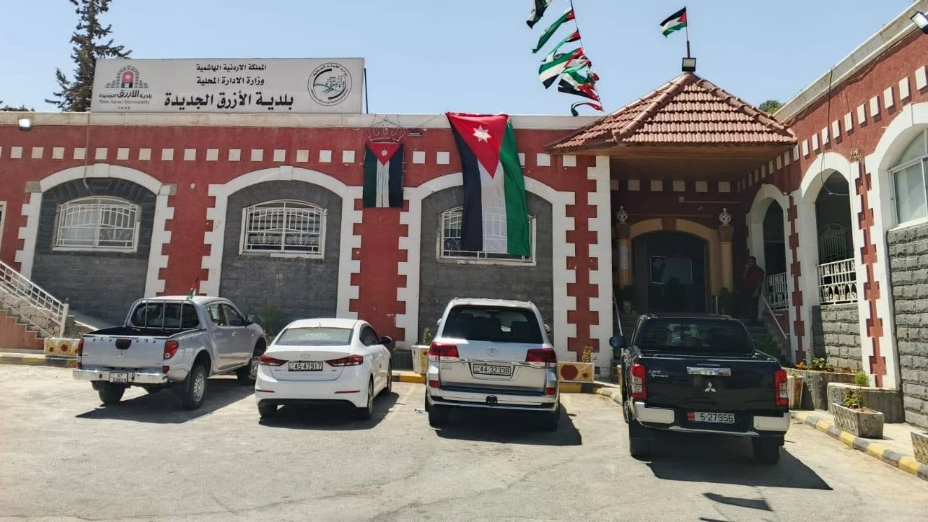بلدية الازرق: بدء حملة لزراعة 1500 نخلة