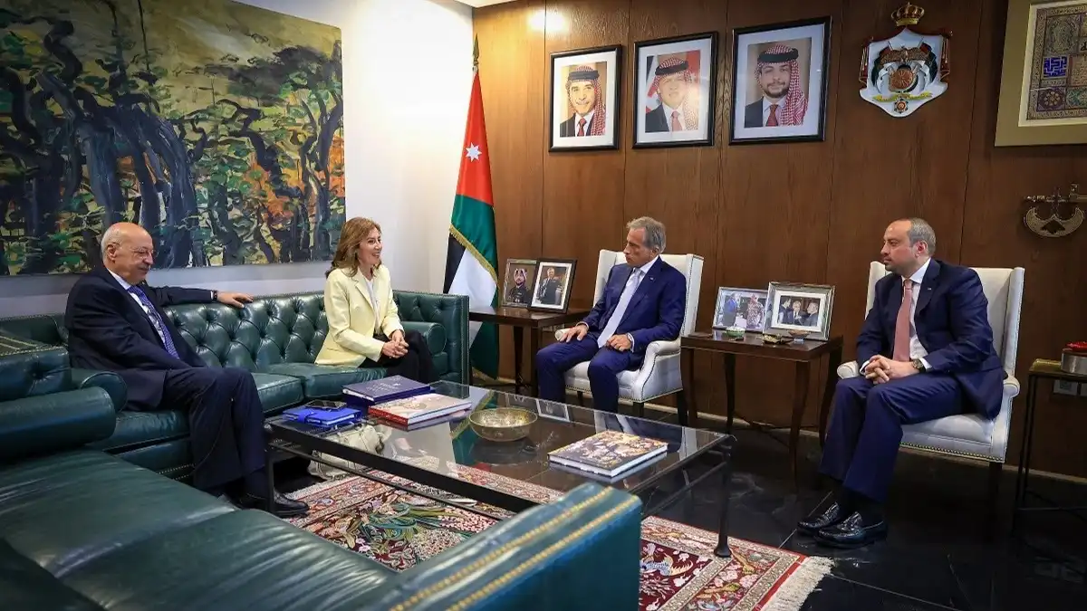 رئيس الوزراء يتسلم تقرير حالة حقوق الإنسان في الأردن لعام 2025