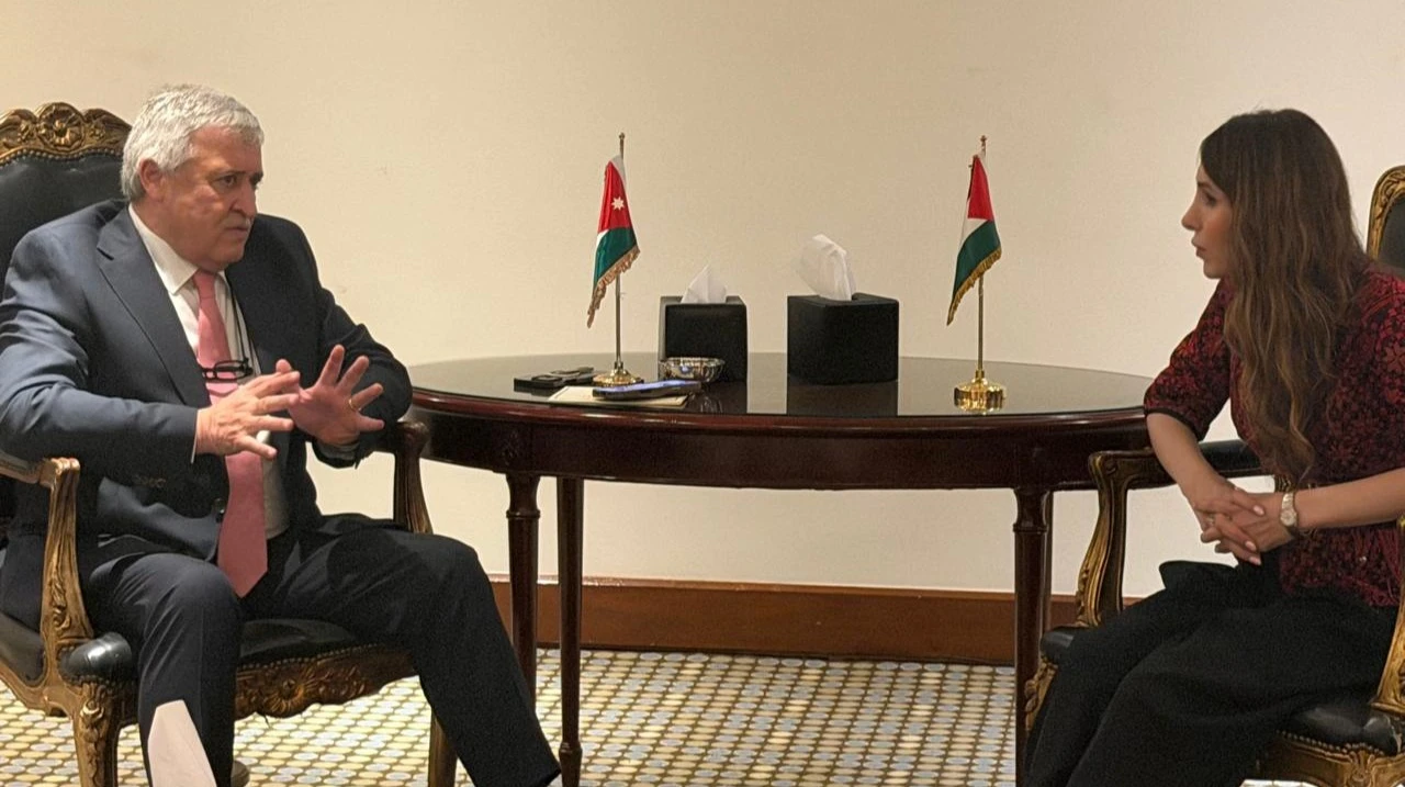 وزير العمل ونظيرته الفلسطينية يبحثان تبادل الخبرات
