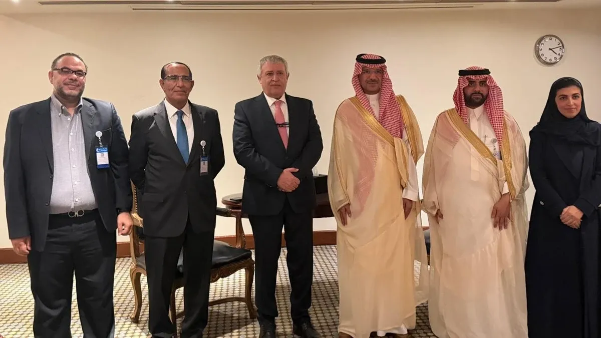 وزير العمل يلتقي الوفدين السعودي والكويتي على هامش مؤتمر العمل العربي
