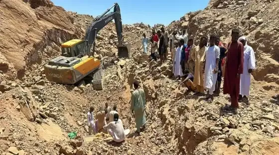 مصرع 82 شخصا بانهيار منجم ذهب في السودان