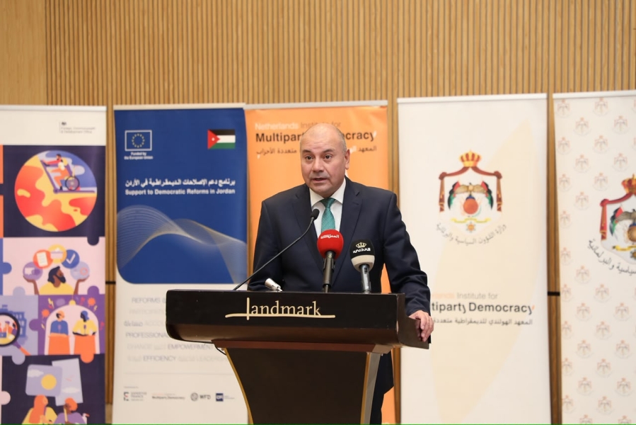 العودات: الحوار بين الكتل الحزبية يعزز فاعلية العمل البرلماني
