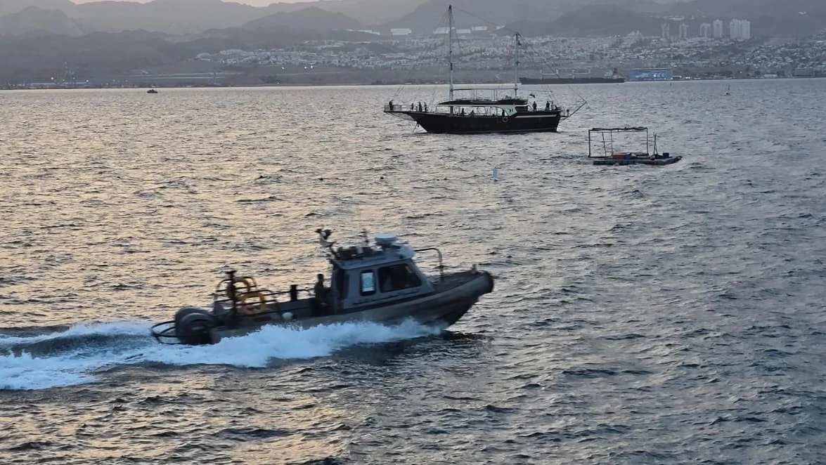 العقبة : خفر السواحل ينقذ شاباً (19 عاماً) من الغرق في الشاطئ الشمالي .. تفاصيل