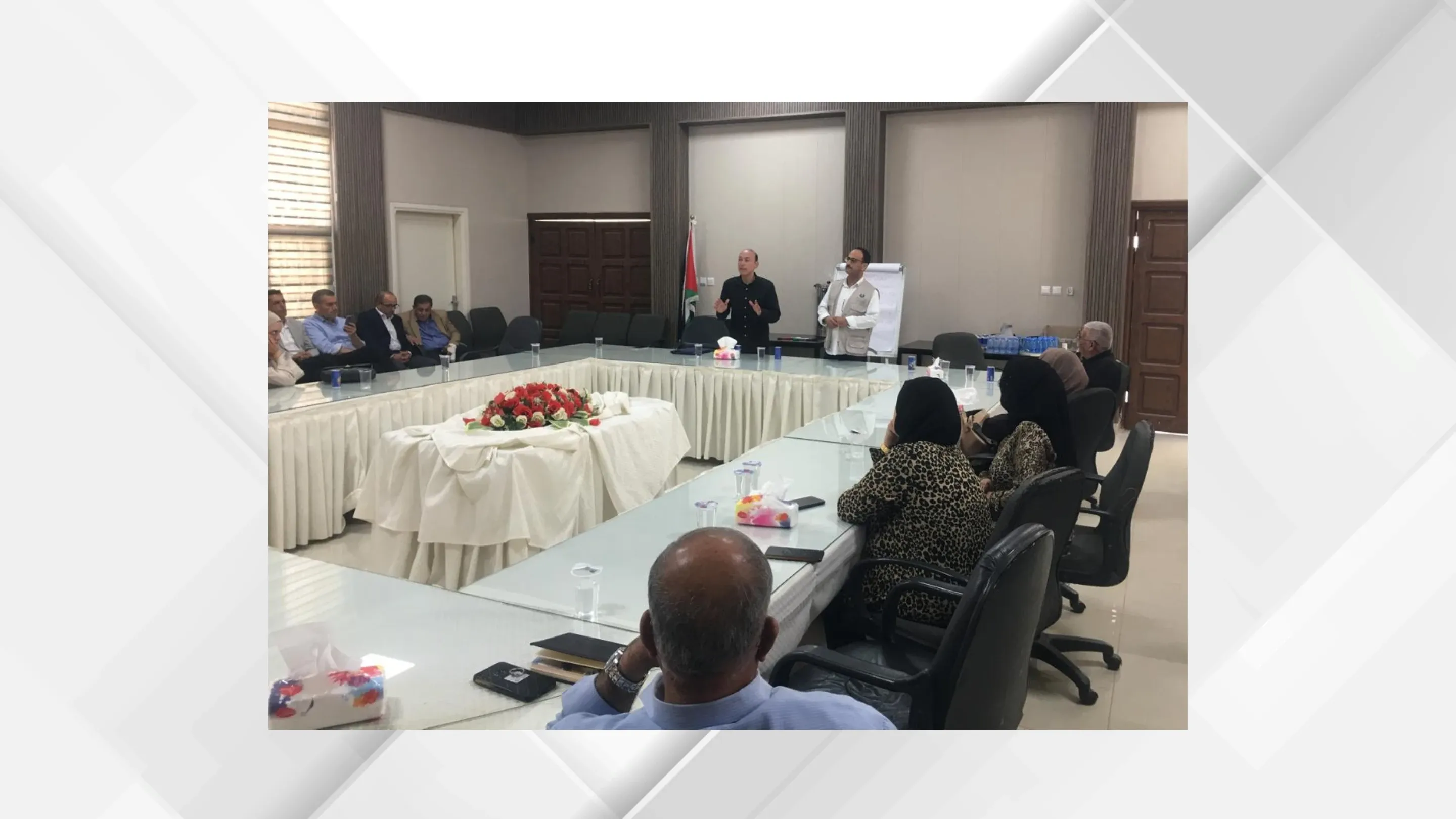 جلسة تعريفية بجائزة الحسين بن عبدالله الثاني للعمل التطوعي في اربد