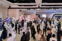 رجال أعمال ومستثمرون يبرزون مزايا الشارقة لتأسيس الأعمال والوصول إلى أسواق عالمية