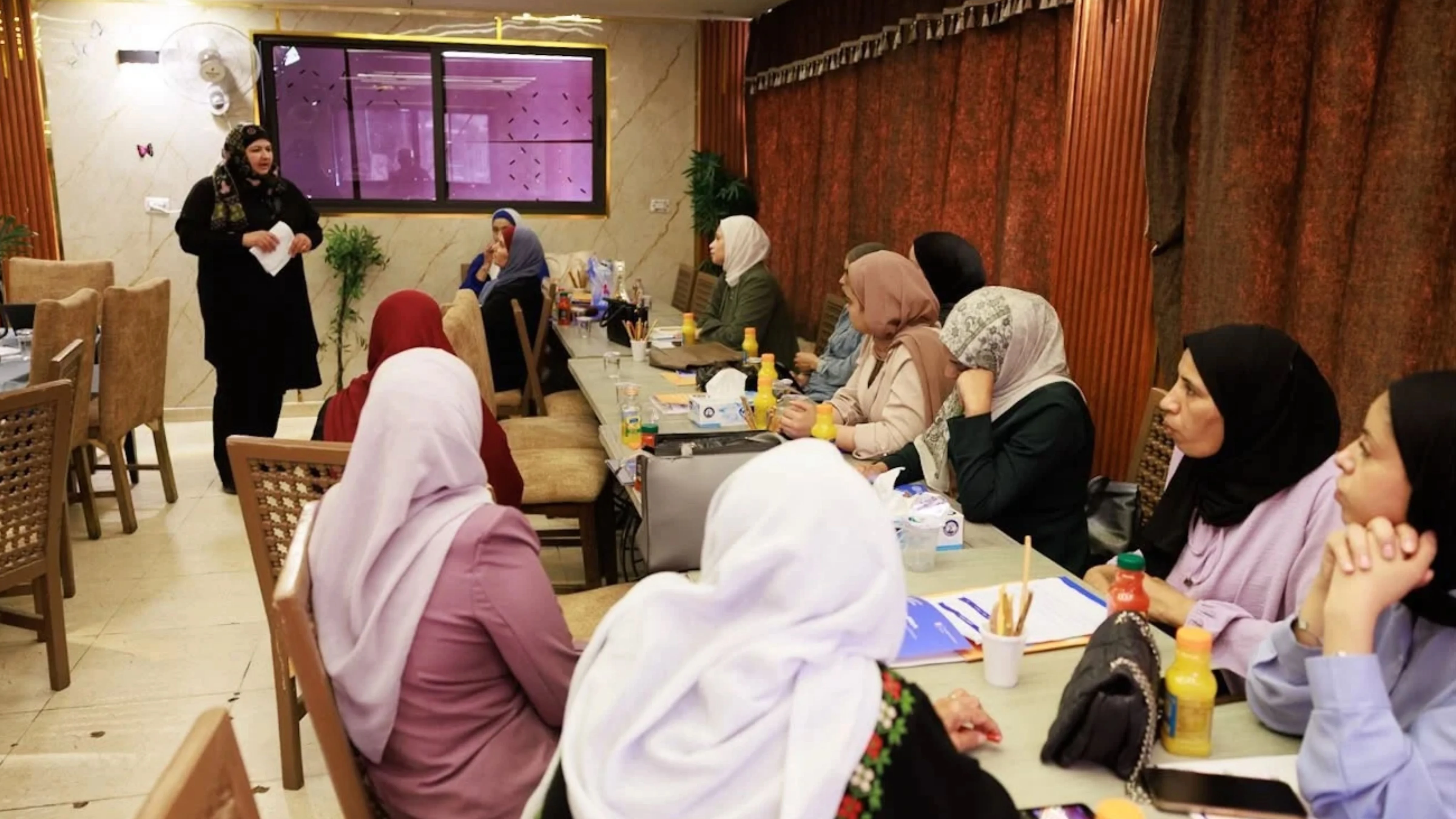 اختتام ورشة تدريبية لعمال وعاملات القطاع الزراعي في دير علا