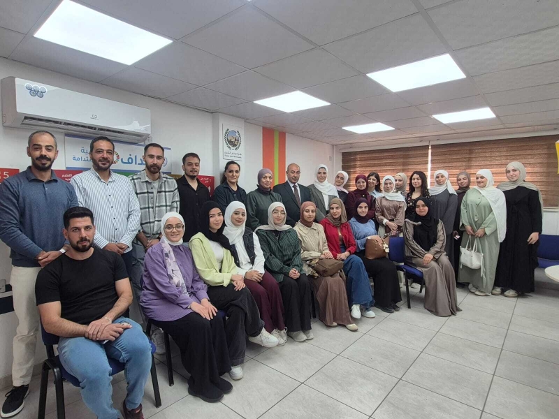 بلدية عجلون الكبرى تبحث مع وفدٍ أكاديمي رؤيتها لتطوير وتأهيل وسط المدينة