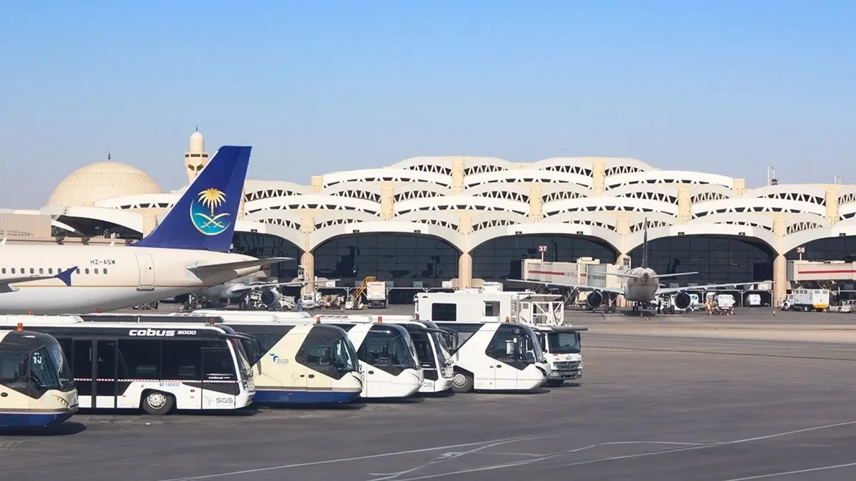مطار الرياض يعلن استئناف الرحلات الجوية اليوم بعد أسبوعين من الإغلاق