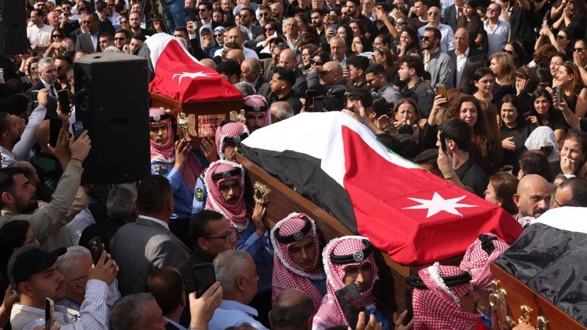 تشييع جثامين شهداء العملية الإرهابية في الكرك