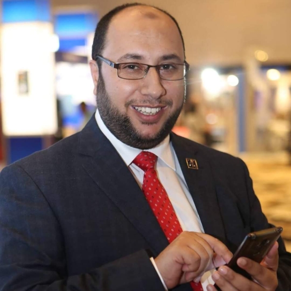 الزيود يكتب : ليس دفاعًا عن الإسلام بل عن الإنسان وحدة