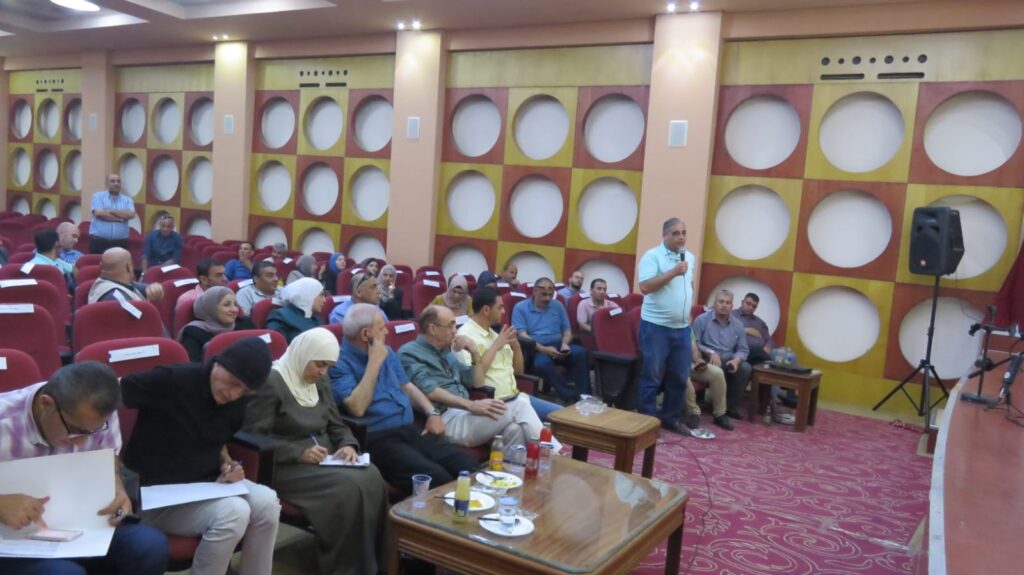 رئيس بلدية جرش الكبرى يلتقي موظفي البلدية …صور