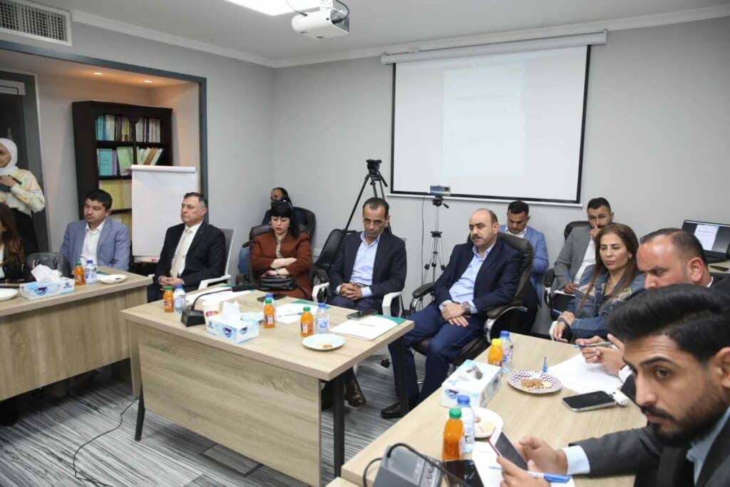 الشواربة يعرض الخطة الاستراتيجية للأمانة في مؤسسة مسارات الاردنية للتنمية والتطوير .. صور