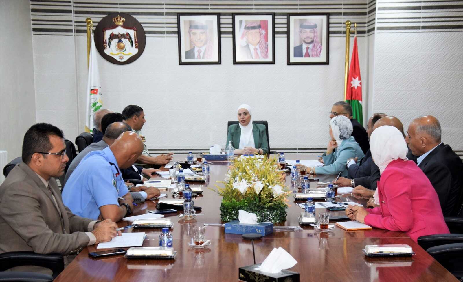 بني مصطفى: أهمية وجود نظام انذار اجتماعي مبكّر الاستباقية للتعامل مع الصدمات والأزمات على المستوى الوطني.