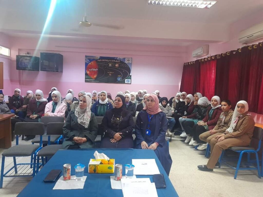 مدير الشؤون الإدارية والمالية في لواء الكورة تَرْعَى فعاليات الورشة التدريبية لقسم الإعلام في مدرسة تبنة الثانوية للبنات .. صور
