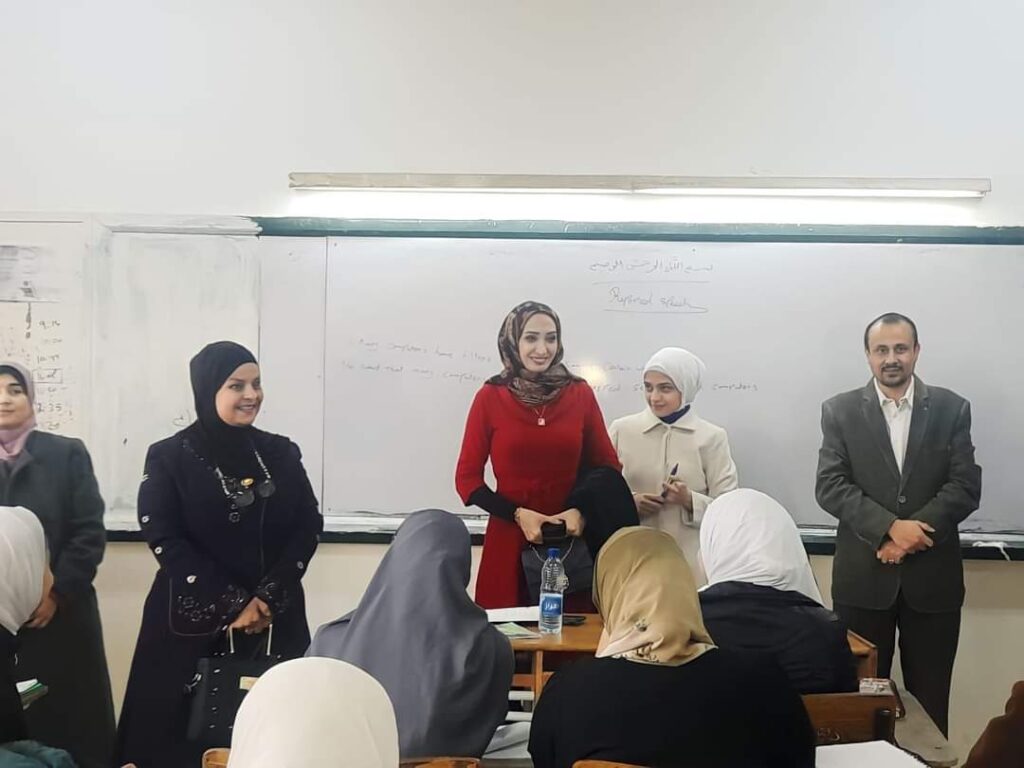 مدير الشؤون الإدارية والمالية في لواء الكورة تَرْعَى فعاليات الورشة التدريبية لقسم الإعلام في مدرسة تبنة الثانوية للبنات .. صور