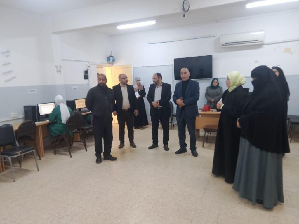 اللصاصمة يتابع الاختبار التجريبي للاختبار الدولي PISA في مدرسة زين الشرف