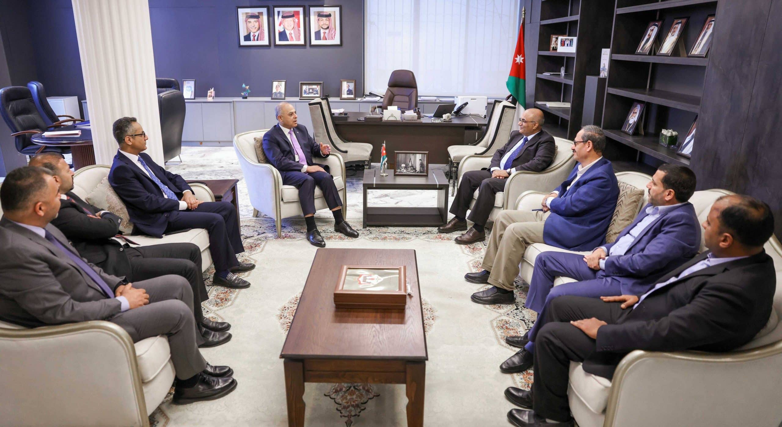 ابو صعيليك يلتقي نقيب الصحفيين وعدداً من أعضاء المجلس