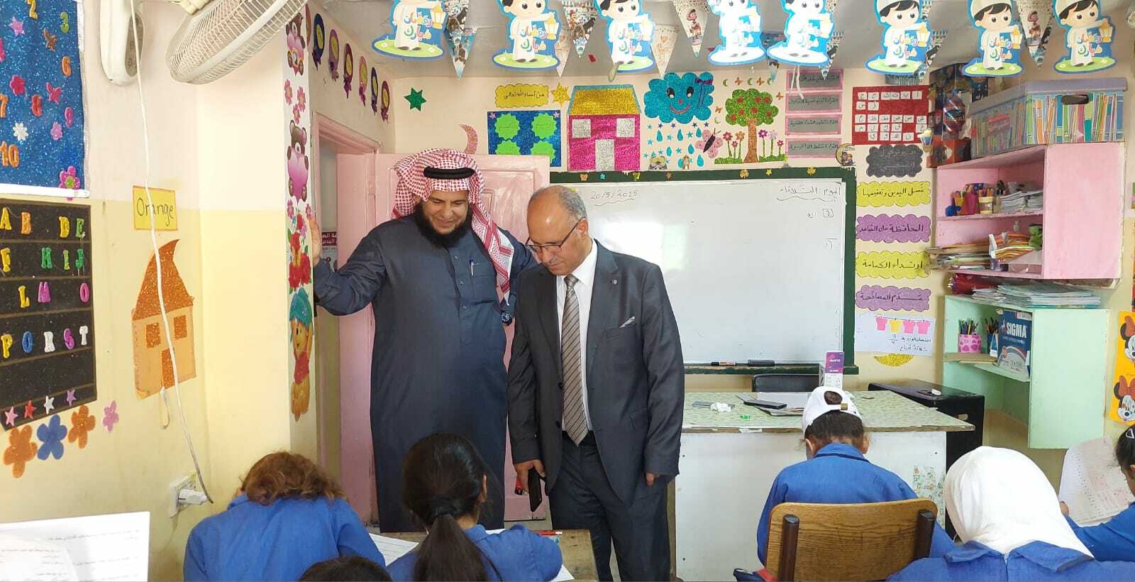 السفاسفة يتابع سير الإختبار الوطني التقييمي للصف الثالث في مدارس تربية لواء البترا